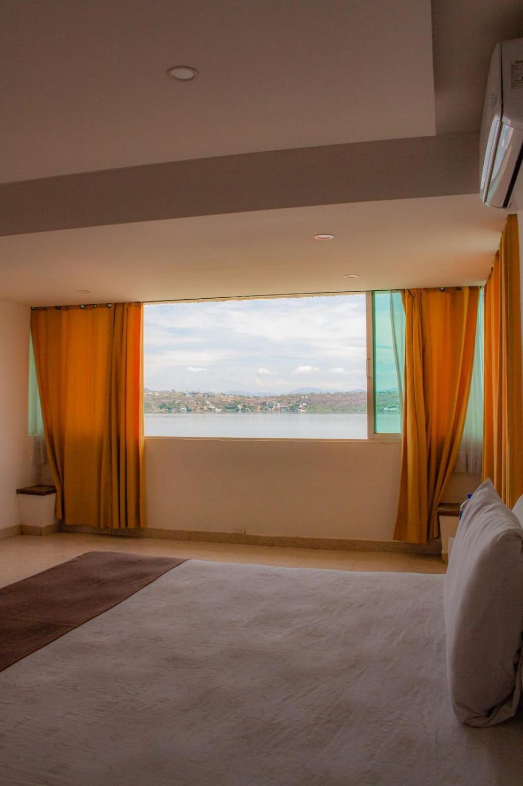 Hoteles Gran Horizonte Текескитенго Екстериор снимка